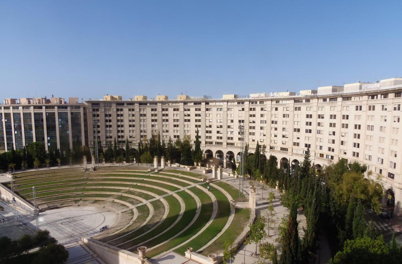 Apartamentos Anfiteatro Бенидорм Экстерьер фото