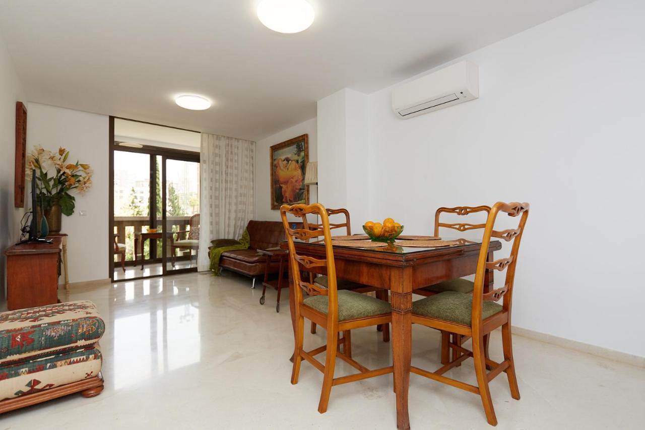 Apartamentos Anfiteatro Бенидорм Экстерьер фото
