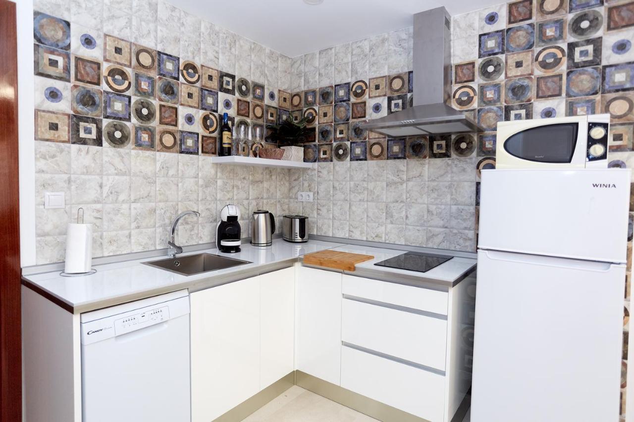 Apartamentos Anfiteatro Бенидорм Экстерьер фото